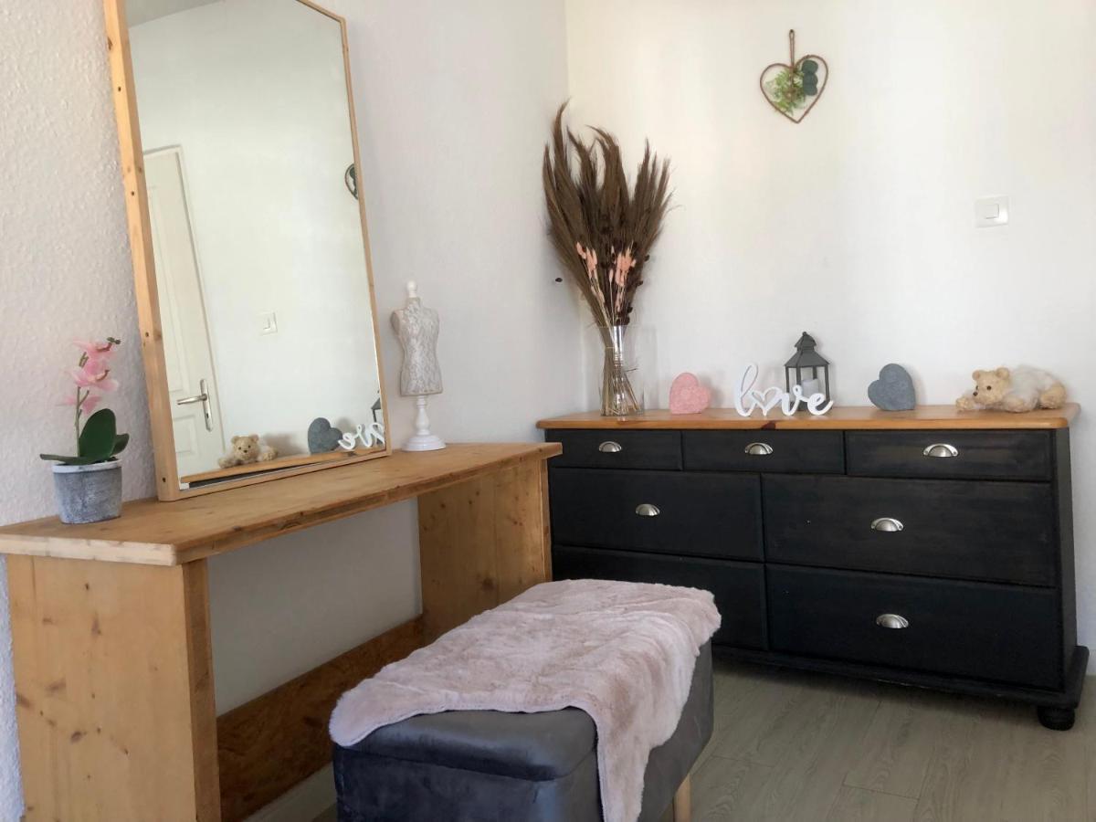 Le Nid De Mathilde- 3 Etoiles Apartment กอลมาร์ ภายนอก รูปภาพ