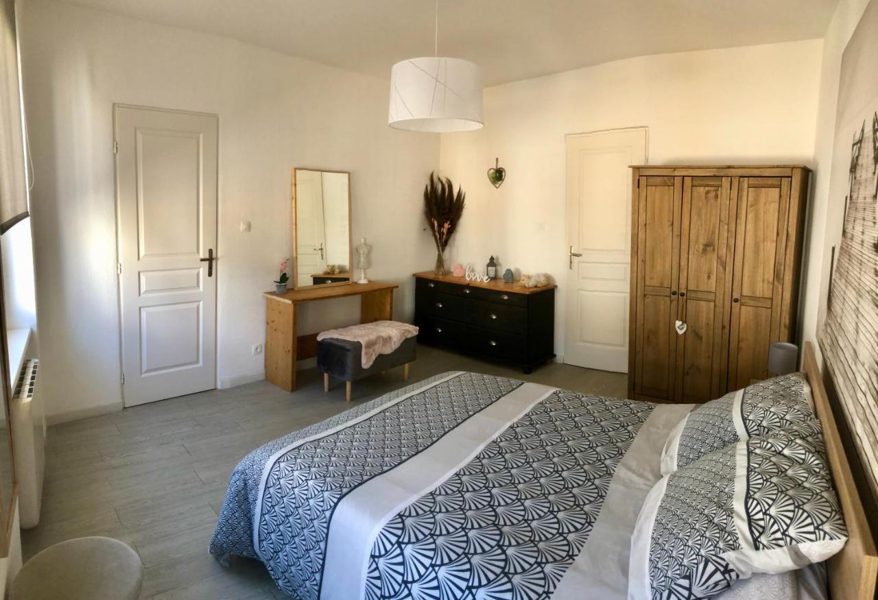 Le Nid De Mathilde- 3 Etoiles Apartment กอลมาร์ ภายนอก รูปภาพ