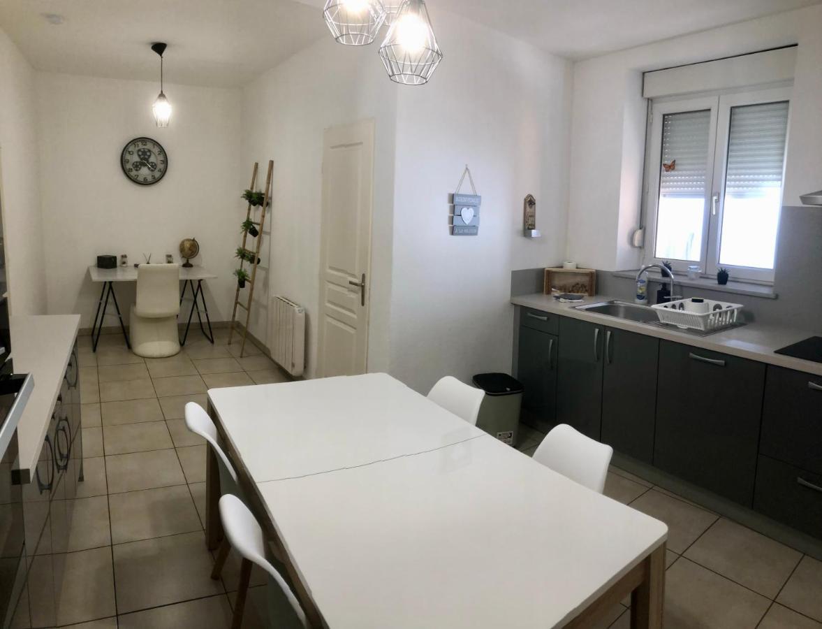 Le Nid De Mathilde- 3 Etoiles Apartment กอลมาร์ ภายนอก รูปภาพ