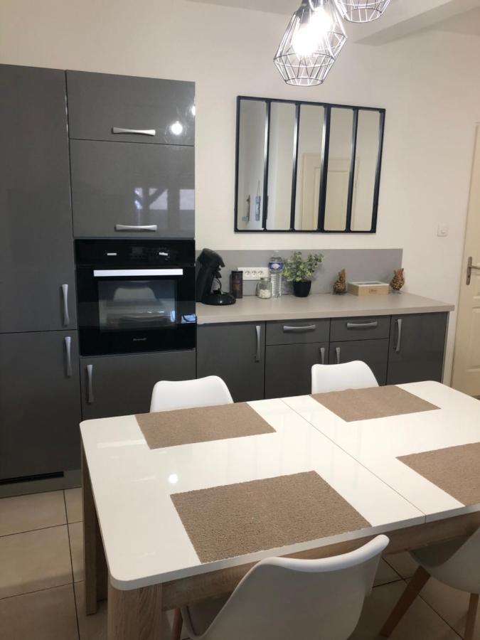 Le Nid De Mathilde- 3 Etoiles Apartment กอลมาร์ ภายนอก รูปภาพ